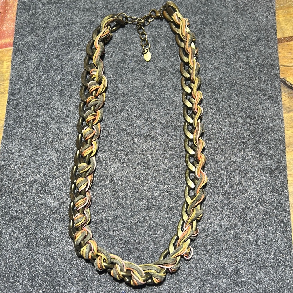 Ali-Khan New York leather thread and chain necklace absolutely gorgeous piece